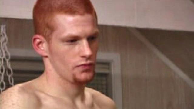 Четверо взрослых парней устраивают групповую оргию с минетом и трахом