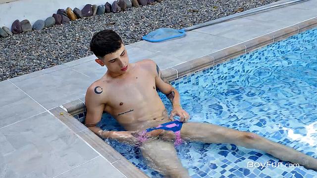 Xander Gomez takes a hard pounding and moans with pleasure