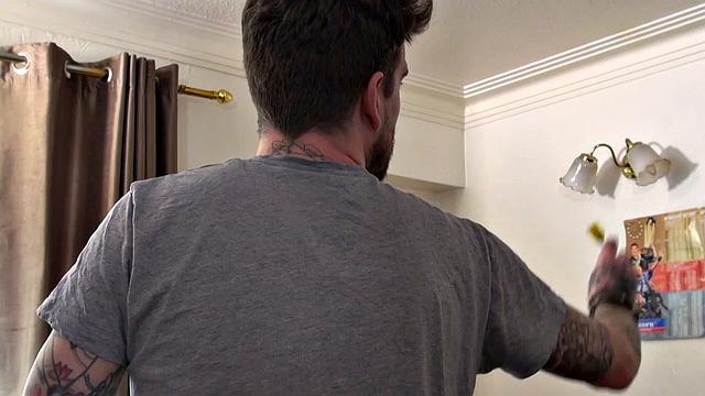 Big Tits Brit Tara Spades Makes Pay