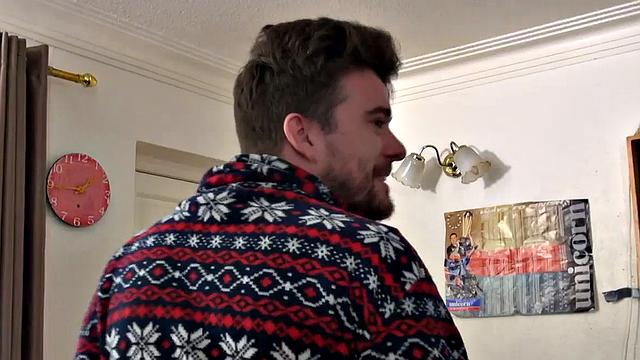 Big Tits Brit Tara Spades Makes Pay