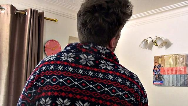 Big Tits Brit Tara Spades Makes Pay