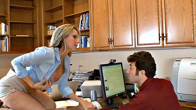 Courtney Cummz takes on two big cocks in the office