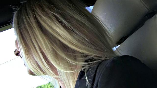 Blonde amateur babe gives directions while getting pounded in doggystyle