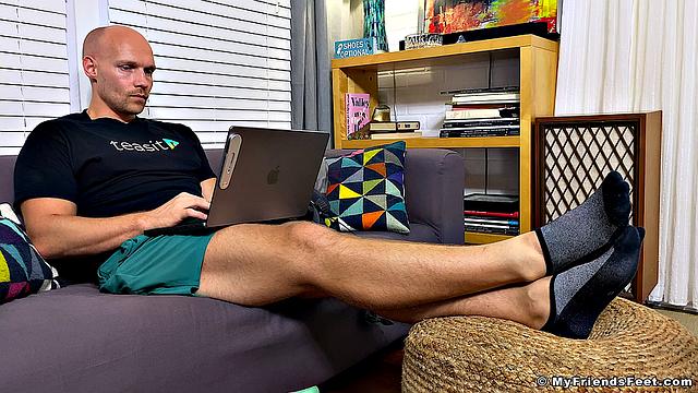 Johnny's Foot Spy - Johnny