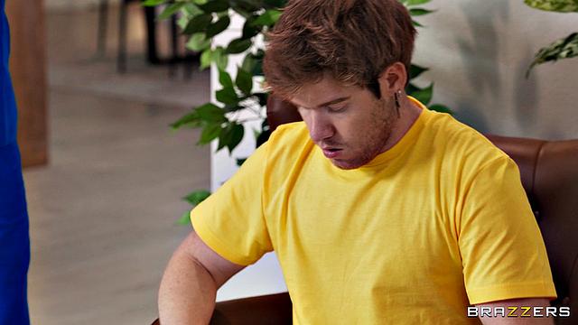 Curvy Sneak Sneaks Deep Tissue Dickdown