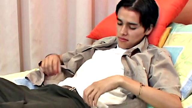 Anthony is a cute Latin twink, who kicks back on his bed and strips down to his underwear. The skinny and smooth boy works up a boner, before slipping off the undies to jerk off.
