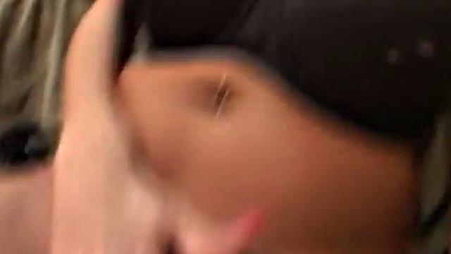 Brittney Madison licks and gets a facial