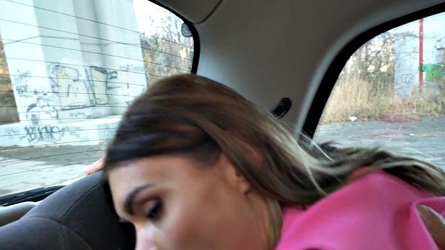 Cab amateur with big boobs fucked outdoors in taxi