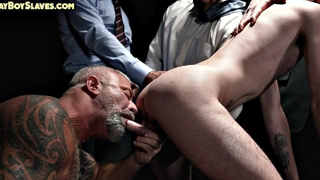 Voyeur DILFS watch submissive twink barebacked by daddy