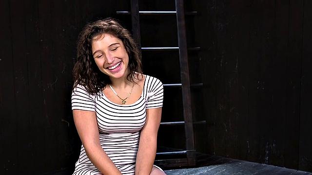 Sub with vacuum tits suffers pulling hairs off her muff