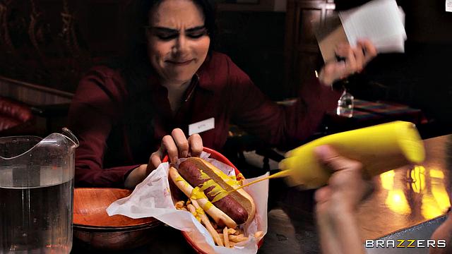 Kitchen Cutie Serves Anal