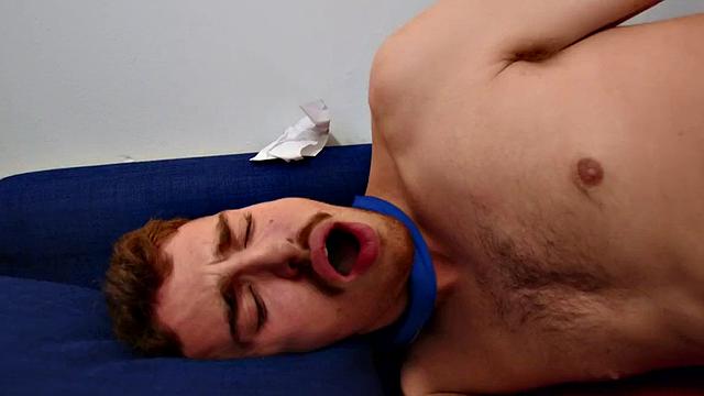 Dominant tattooed jock fucks twink after deepthroat