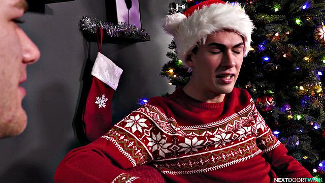 Sexy Couple Drills Hunk Stepbro For XXX-Mas - NextDoorTwink