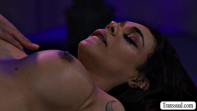 Horny Latina Ts Craves her Masseur'S Cock