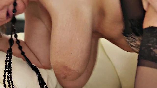 Big boobs mature sucks and rides younger stud's BWC