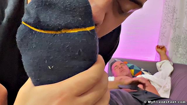 Braden's Feet Get Serviced - Braden