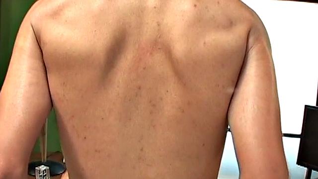 Amateur office Latin twink assfucked by BF at work