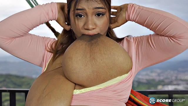 Spectacular Latina Angie Bravo gives us an outdoor tits and pussy show