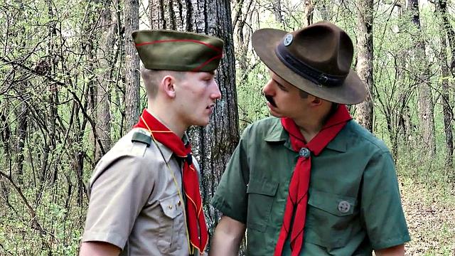 Officer in uniform nails twink ranger's ass in public outdoors