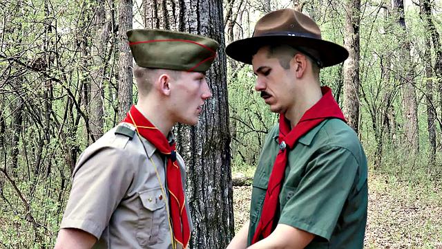 Officer in uniform nails twink ranger's ass in public outdoors