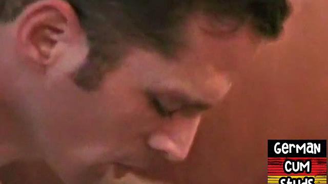 German amateur swallowing cumshot after barebacking