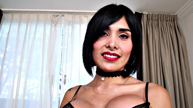 Taiira Navarrete - All about Navarrete