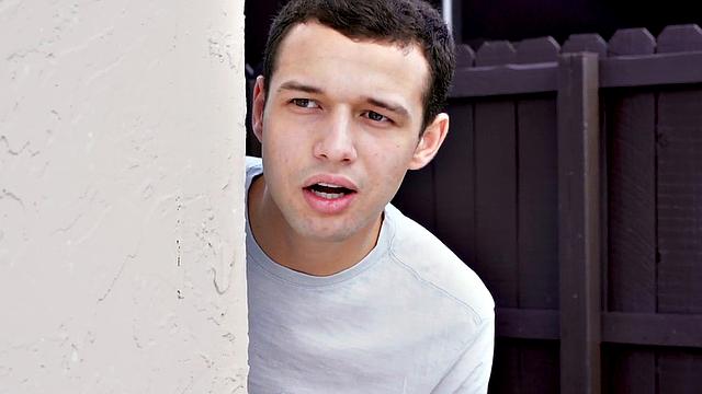 Step sister deepthroating in 3-way