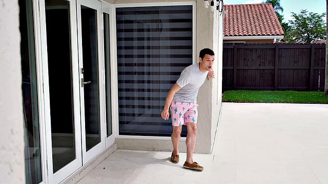 Step sister deepthroating in 3-way