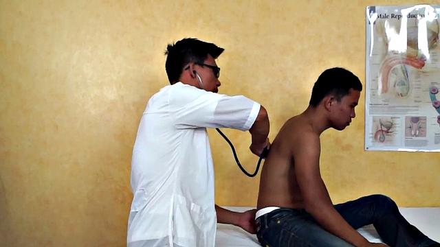 Analgaping Asian twink drilled by doc in the hospital