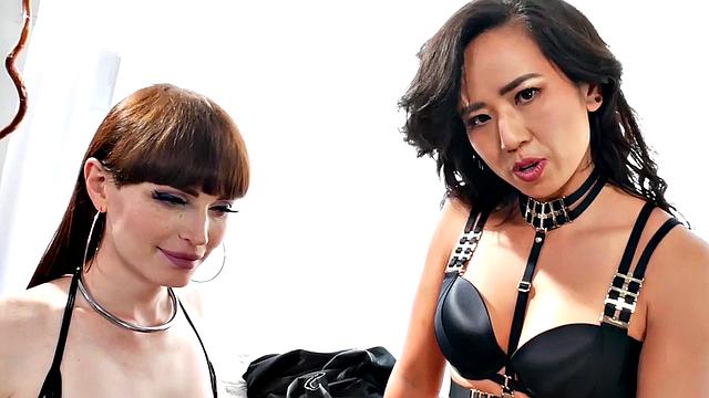 Trans pegged by Asian Chick