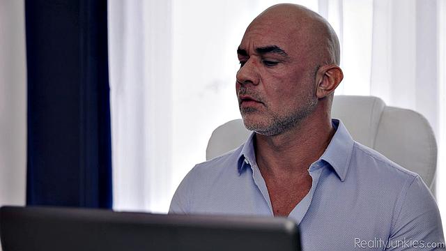 Big Dicks Tiny Chicks 10 - Summer Vixen