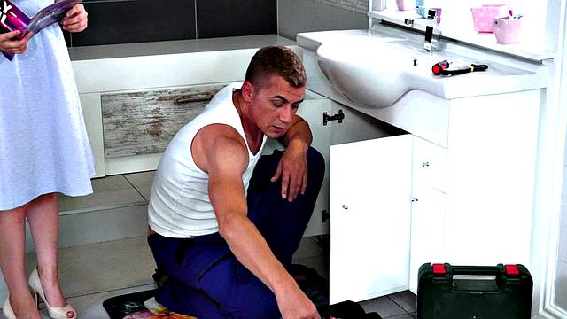 Alice Wayne Gets Double-Dipped & Double-Nutted