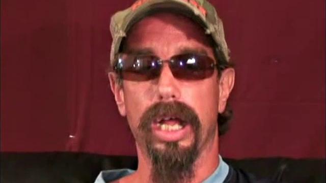 After only 24 hours in Atlanta, Vincent was introduced to me by Herman. As it turns out, he's traveling the US in search of a permanent home. This 43 year old is friendly and personable. He allows a little stimulation.