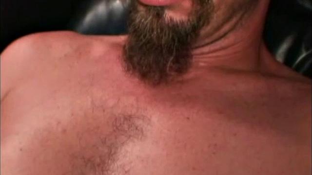 After only 24 hours in Atlanta, Vincent was introduced to me by Herman. As it turns out, he's traveling the US in search of a permanent home. This 43 year old is friendly and personable. He allows a little stimulation.