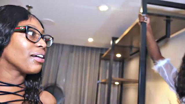 introducing chock little n bella cumms bff ready for threesome stretch3x