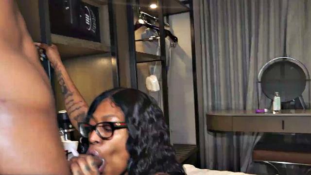 introducing chock little n bella cumms bff ready for threesome stretch3x