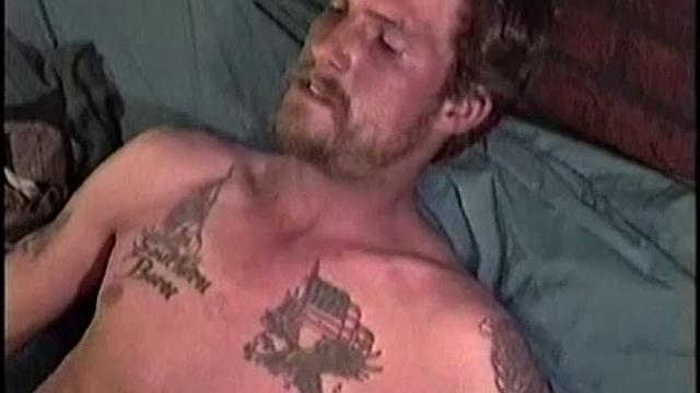 Крейг и мужики на работе устраивают ручной переполох