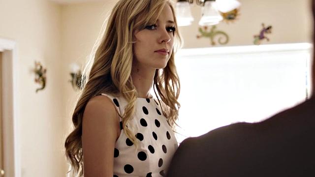 Lingerie trans babe rims and sucks in trio before bareback sex