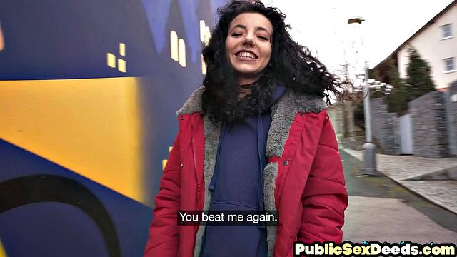 Stunning babe sucking stranger