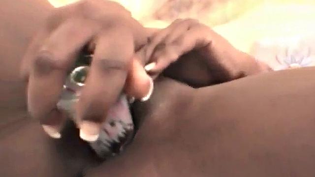 Pussy-toying ebony teen