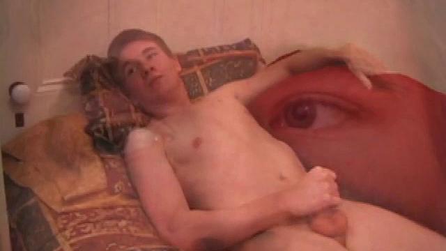 Twink Boy Casey Jacks Off