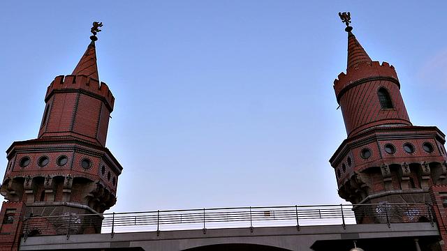 Hot Online Date In Car