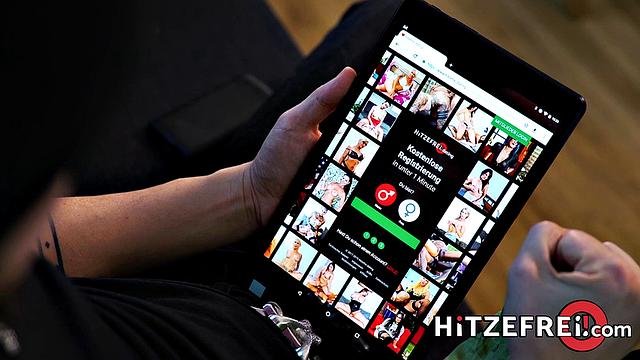 Hot Online Date In Car