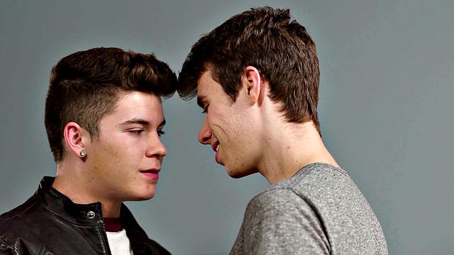 HETEROFLEXIBLE - Twink Adam Awbride Gives Himself A Facial While Getting Railed By Drake Von