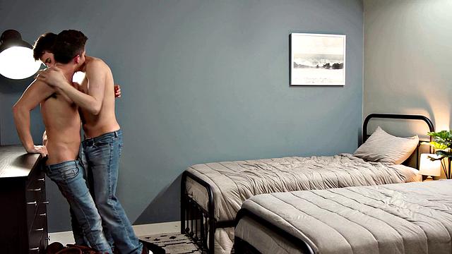 HETEROFLEXIBLE - Twink Adam Awbride Gives Himself A Facial While Getting Railed By Drake Von