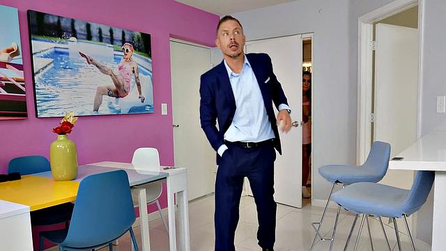 Busty MILF squirting during anal in doggystyle