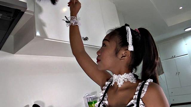 Cute Teen Finds Glass Dildo, Fucks Her Wet Pussy