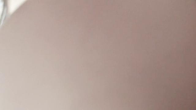 Кармела Клатч жёстко трахается на диване