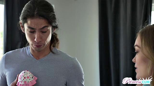 May 2022 Flavor Of The Month Katie Kush - S2:E10