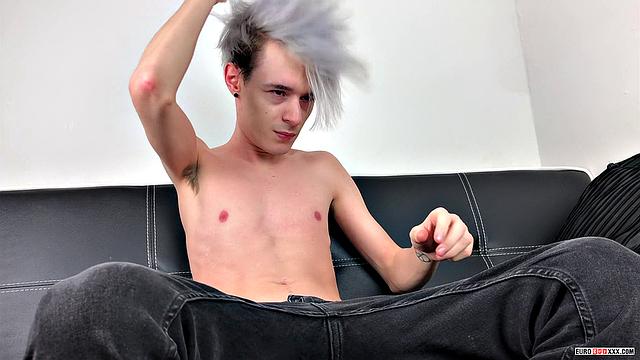 Толстый член в узкой игрушке - Джорди Ли